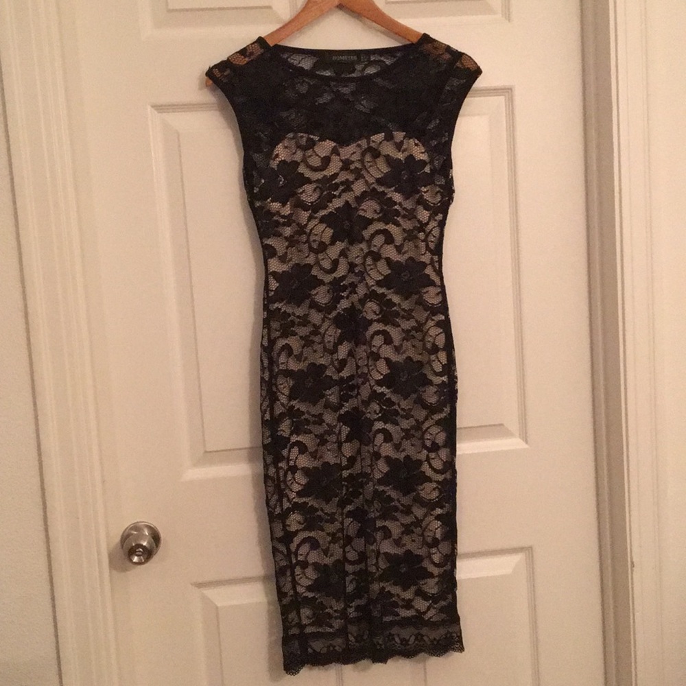 Lace little black dress!!! 👗 🖤💛💕